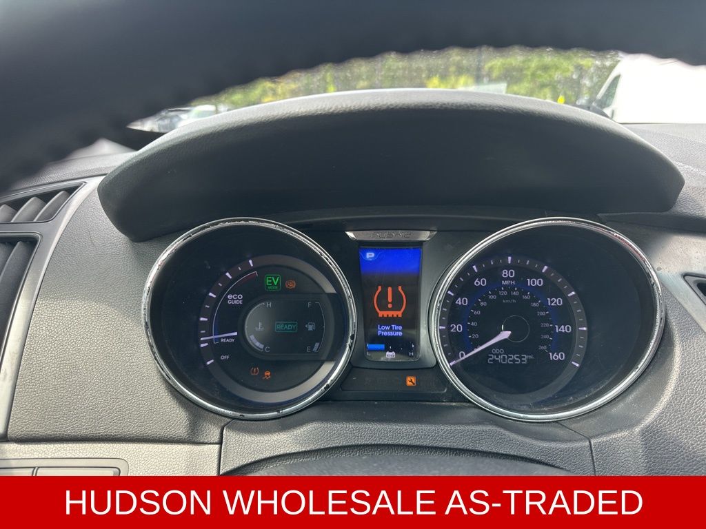 2012 Porcelain White Pearl Mica Hyundai Sonata Base FWD Sedan