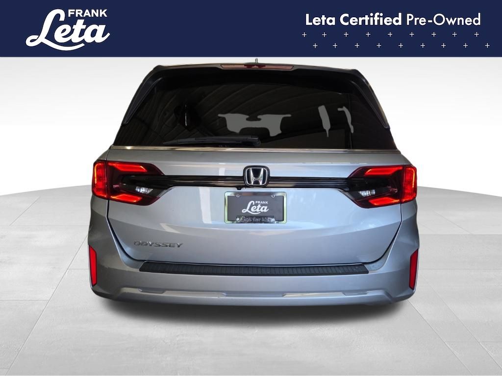 View vehicle photo 5