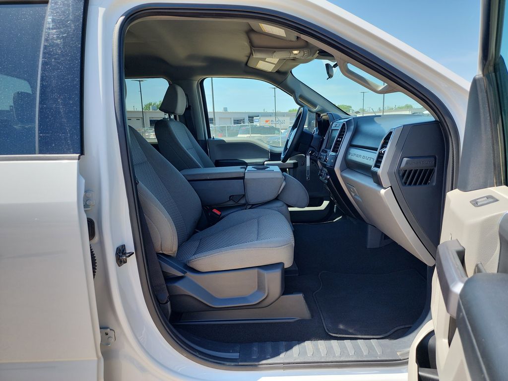 2022 Ford F-250SD XLT photo