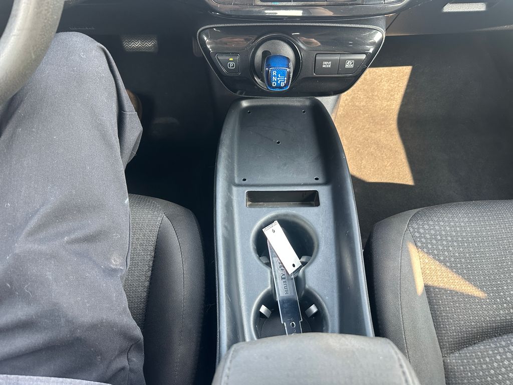 2022 Toyota Prius LE AWD-e