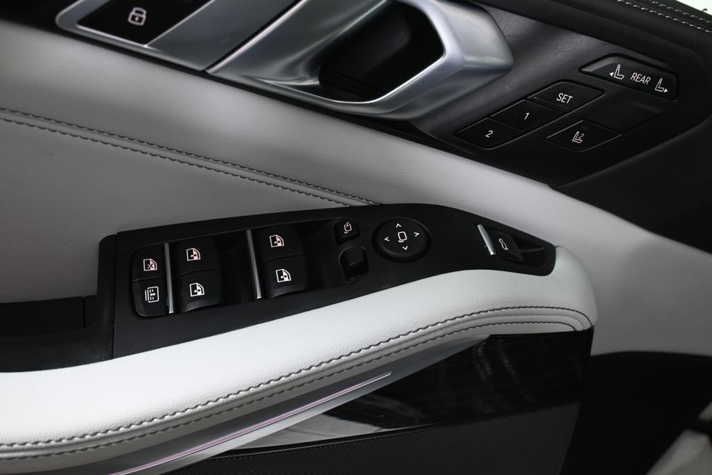 Thumbnail: 2026 BMW X7 - 30