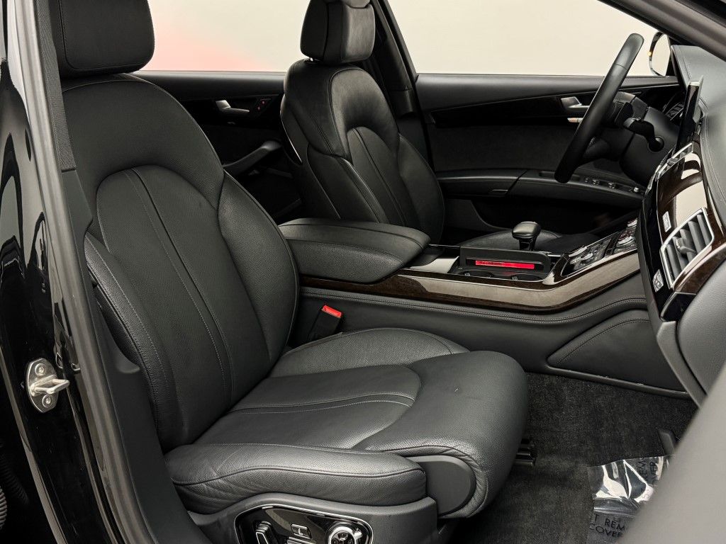 Thumbnail: 2017 Audi A8 - 21