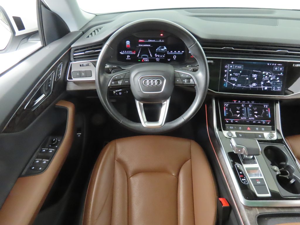 Thumbnail: 2022 Audi Q8 - 12