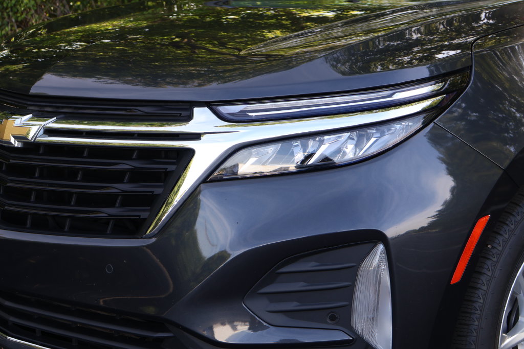 Thumbnail: 2022 Chevrolet Equinox - 3