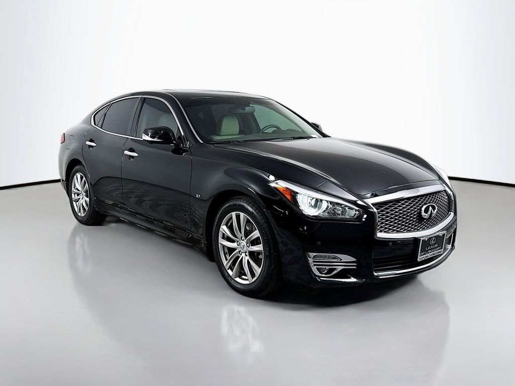 Thumbnail: 2019 INFINITI Q70 - 3