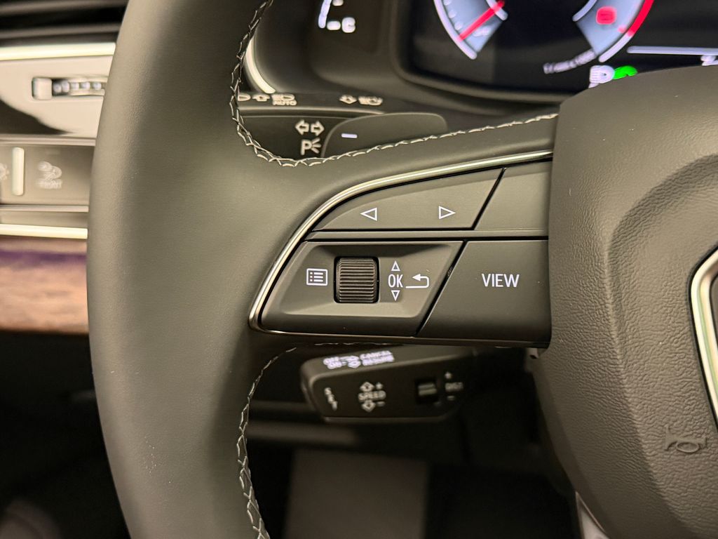 Thumbnail: 2027 Audi Q8 - 25