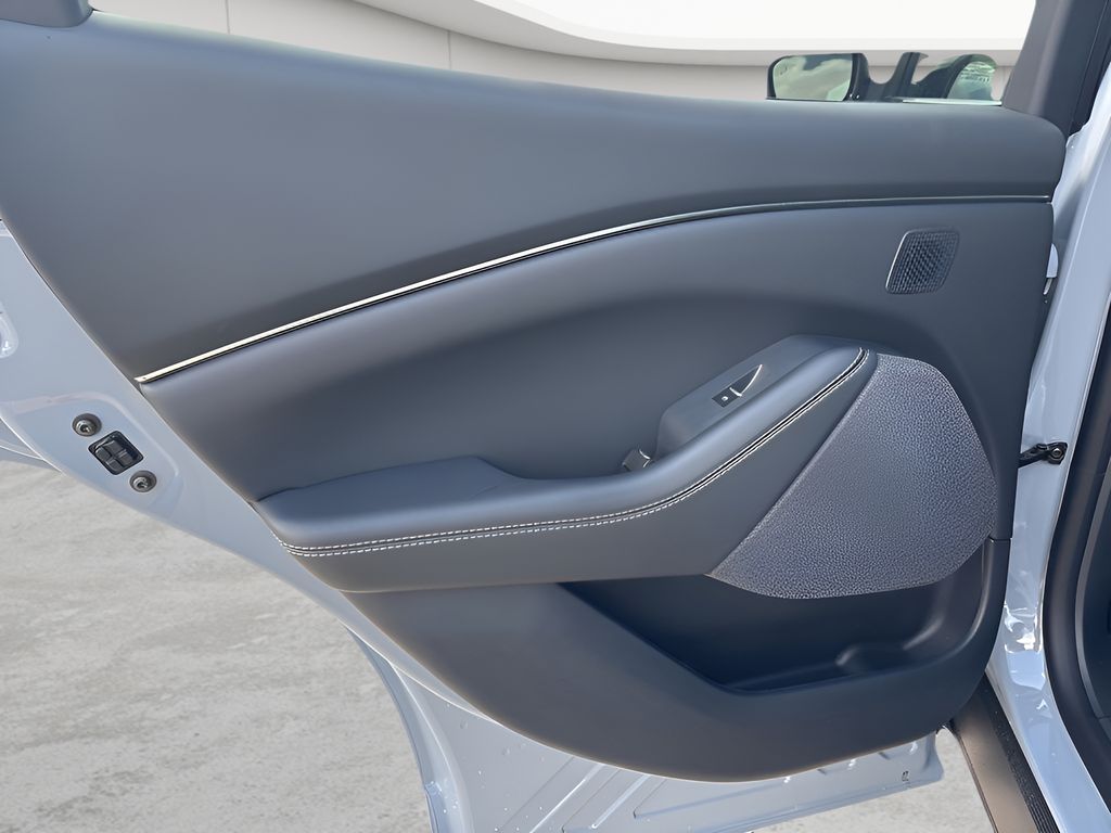 2025 Ford Mustang Mach-E