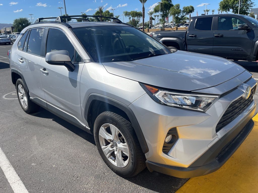 Thumbnail: 2019 Toyota RAV4 - 3