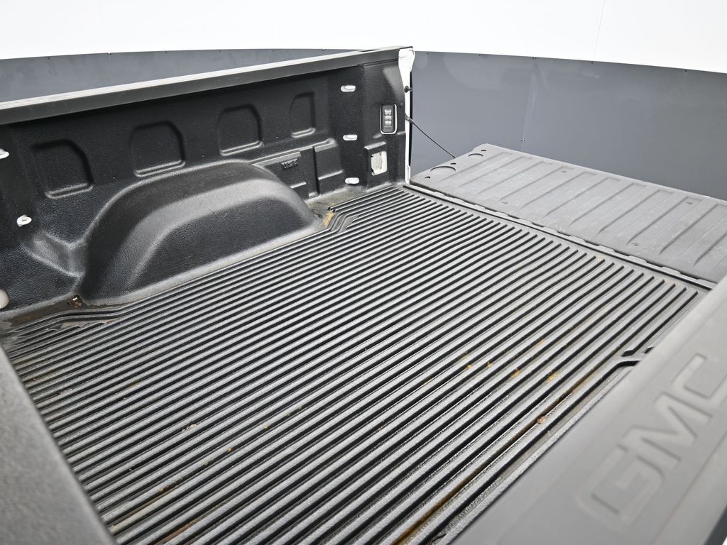 Used 2024 Summit White GMC Pro image 43