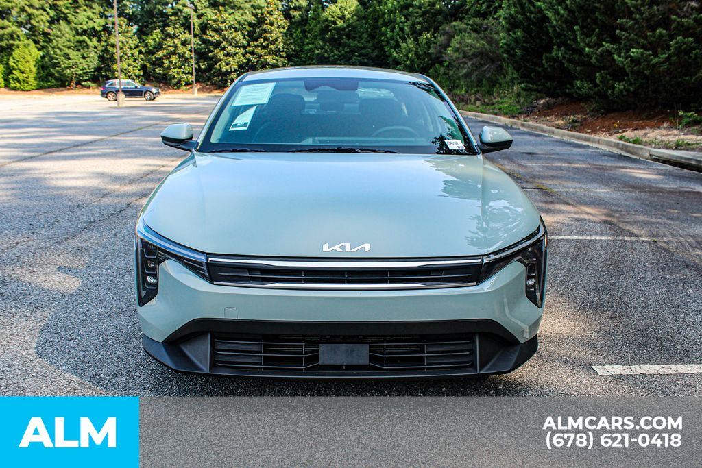 Used 2025 Gray Kia LXS image 10