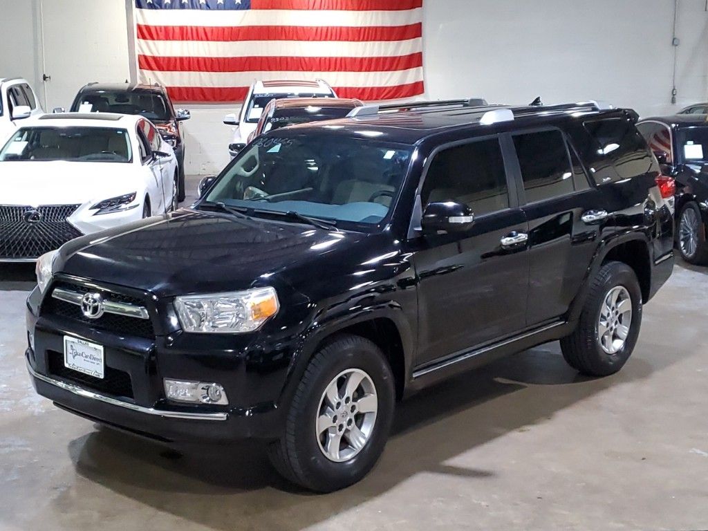 2013 Toyota 4Runner SR5 35