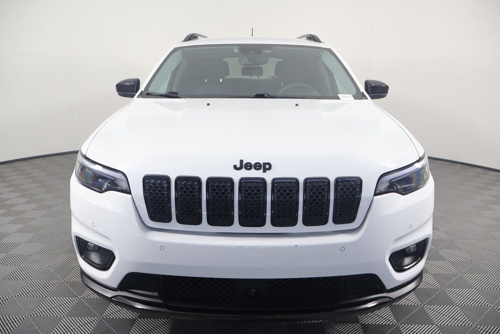 2023 Jeep Cherokee Altitude 2