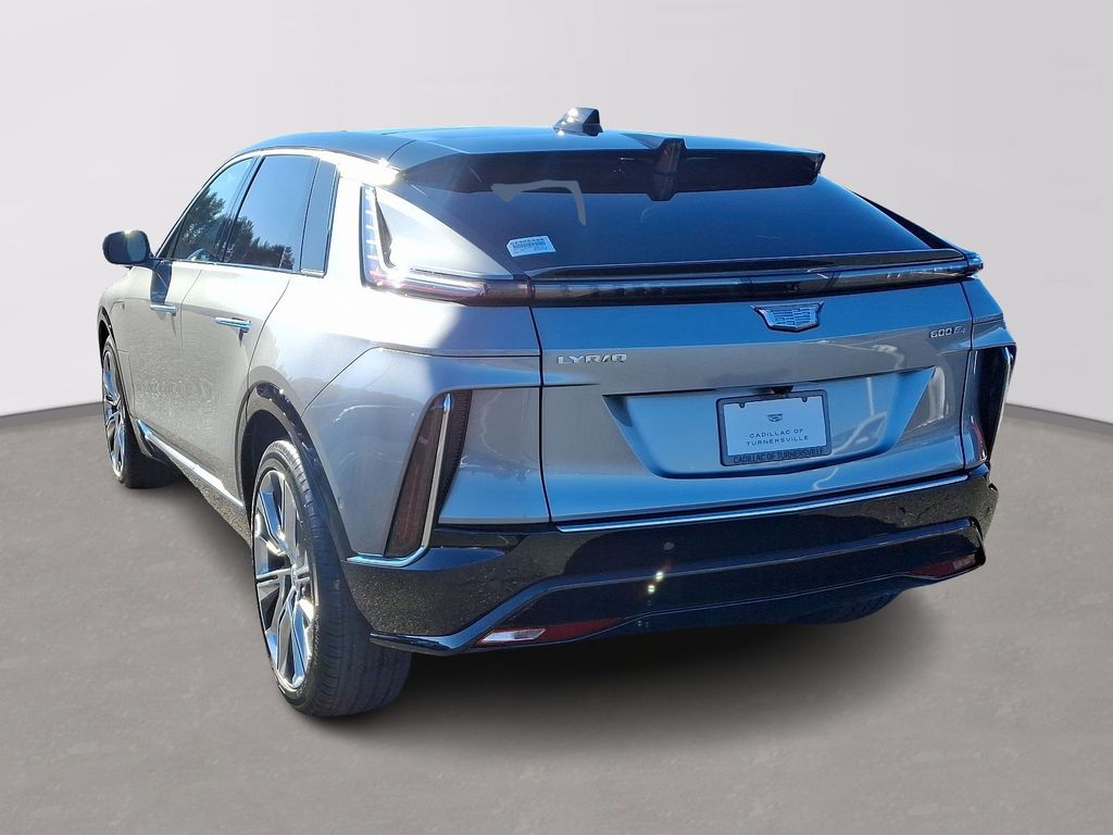 2025 Cadillac Lyriq Luxury 3