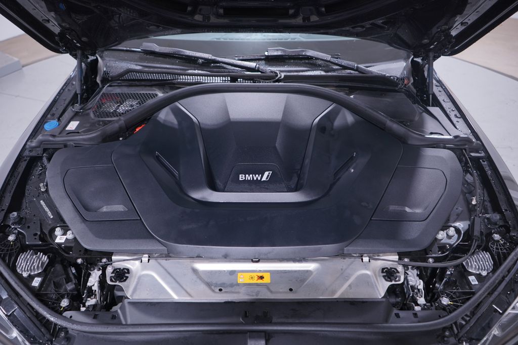 Thumbnail: 2023 BMW i4 - 24