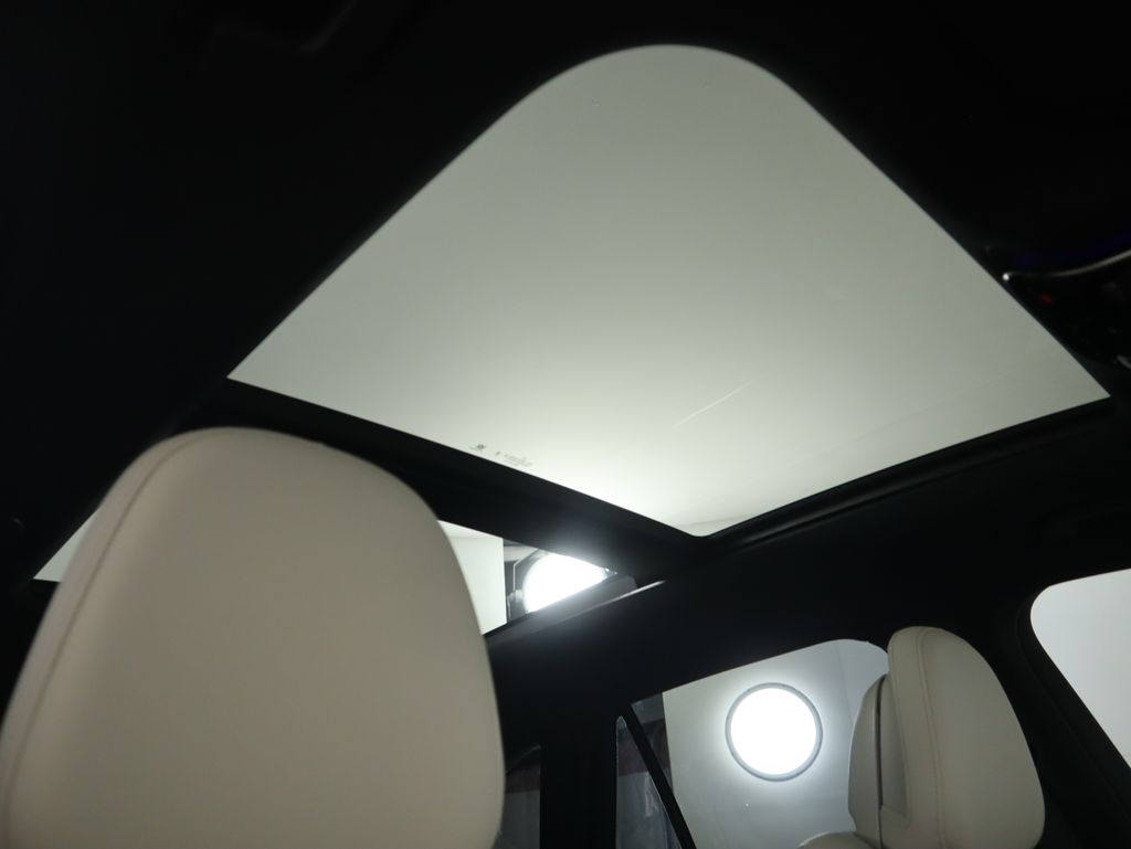 Thumbnail: 2026 Mercedes-Benz GLC - 20