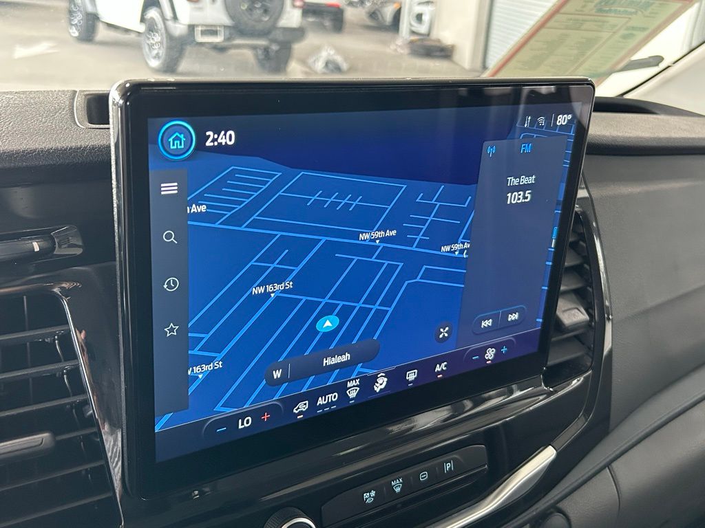 Used 2024 Oxford White Ford XLT image 17