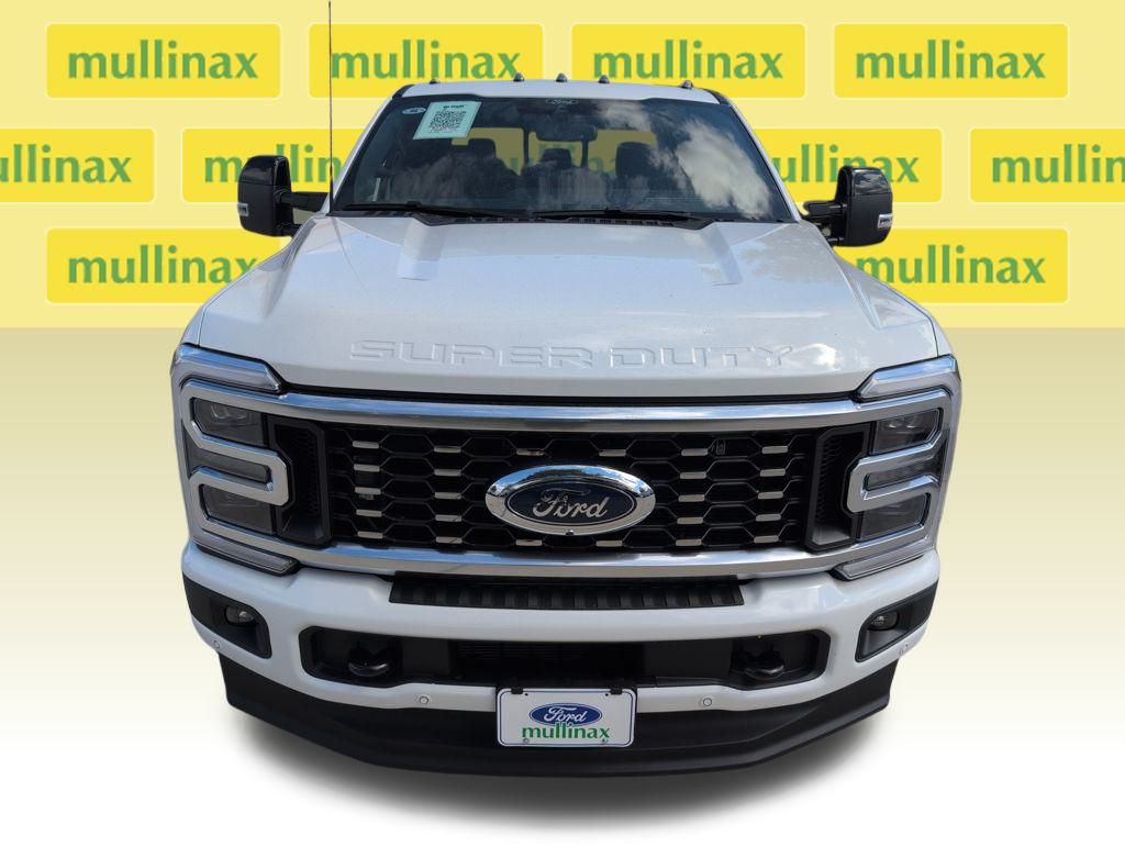 2026 Ford F-350 Super Duty Platinum - Photo 14