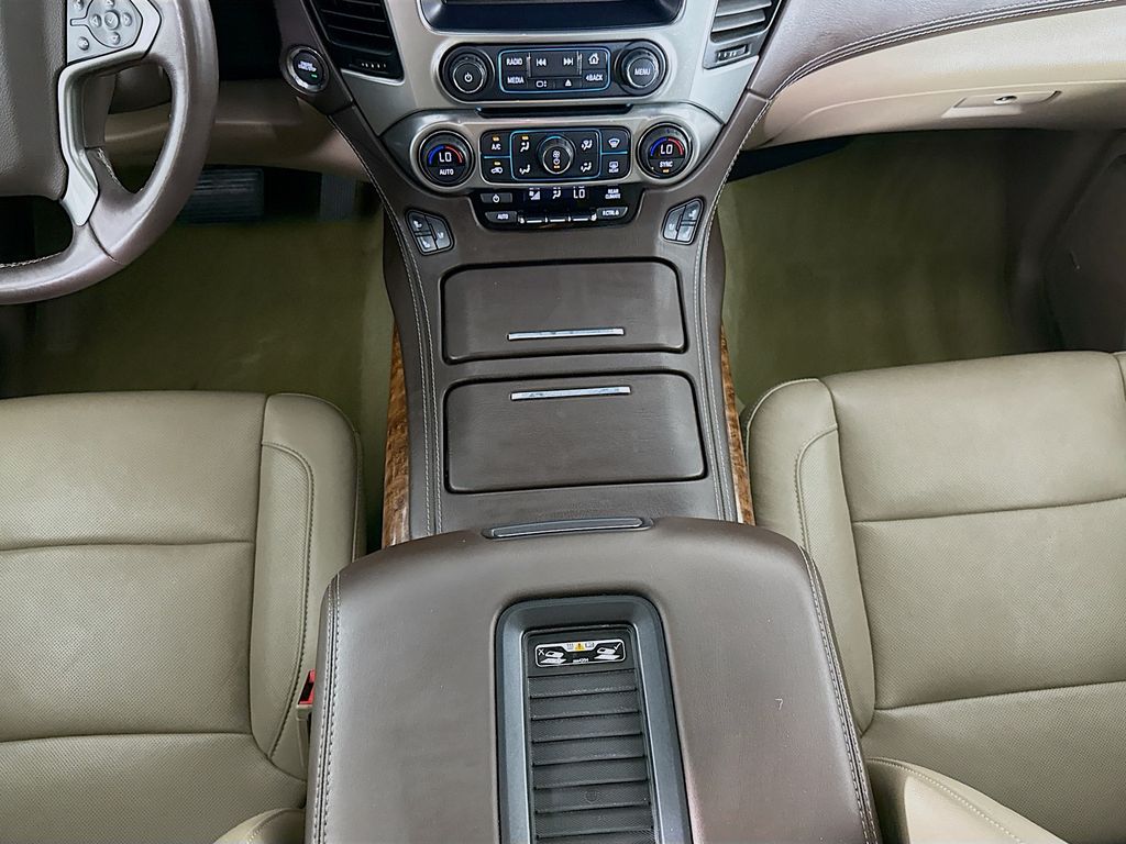 Thumbnail: 2017 Chevrolet Tahoe - 16