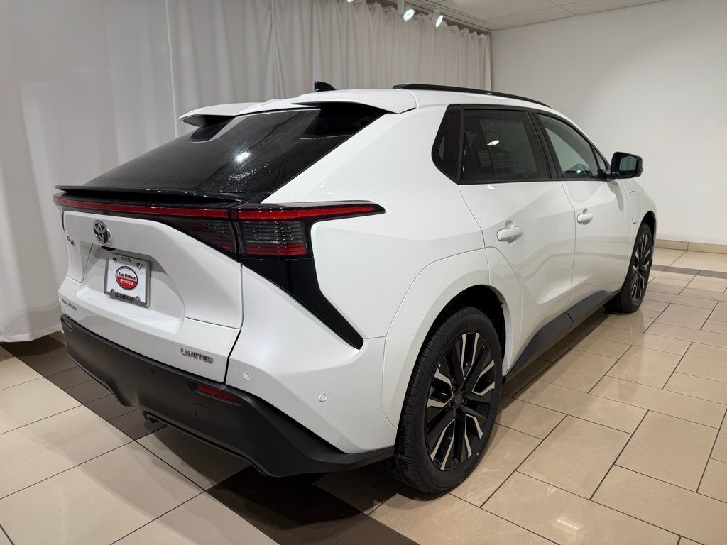 Thumbnail: 2026 Toyota bZ - 5