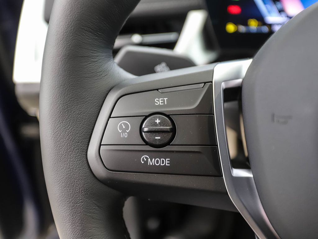 2025 BMW X1 xDrive28i 12