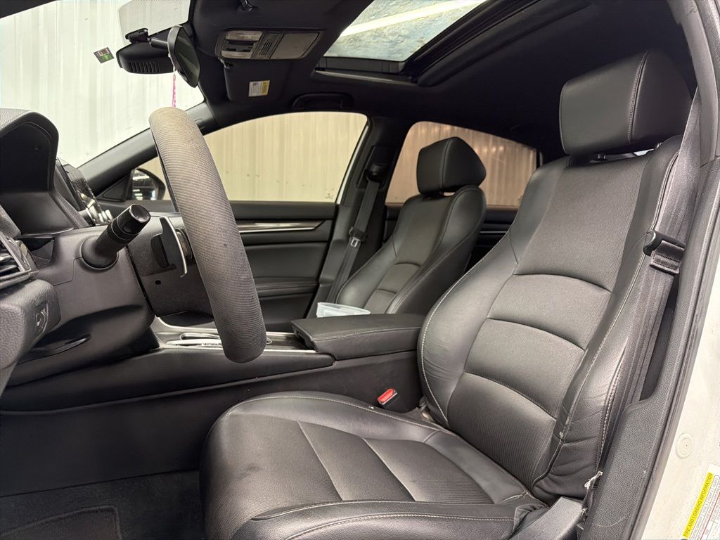 2021 Honda Accord Sport 2.0T White at Emmons Autoplex
