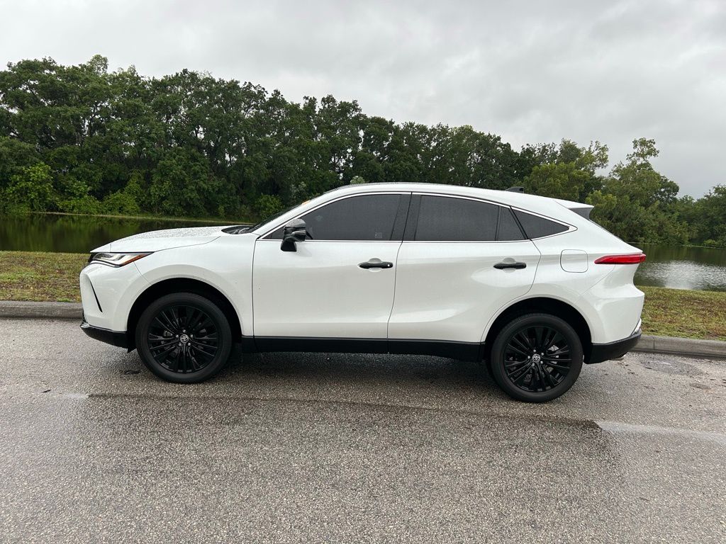 2024 Toyota Venza Nightshade Edition 2