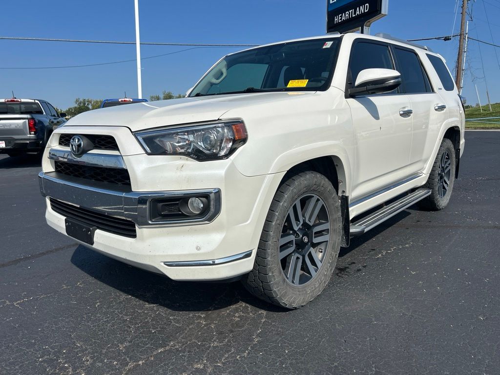 White (Blizzard Pearl) 2018 Toyota 4Runner SUV / Crossover All-Wheel Drive 5-Speed Automatic Overdrive