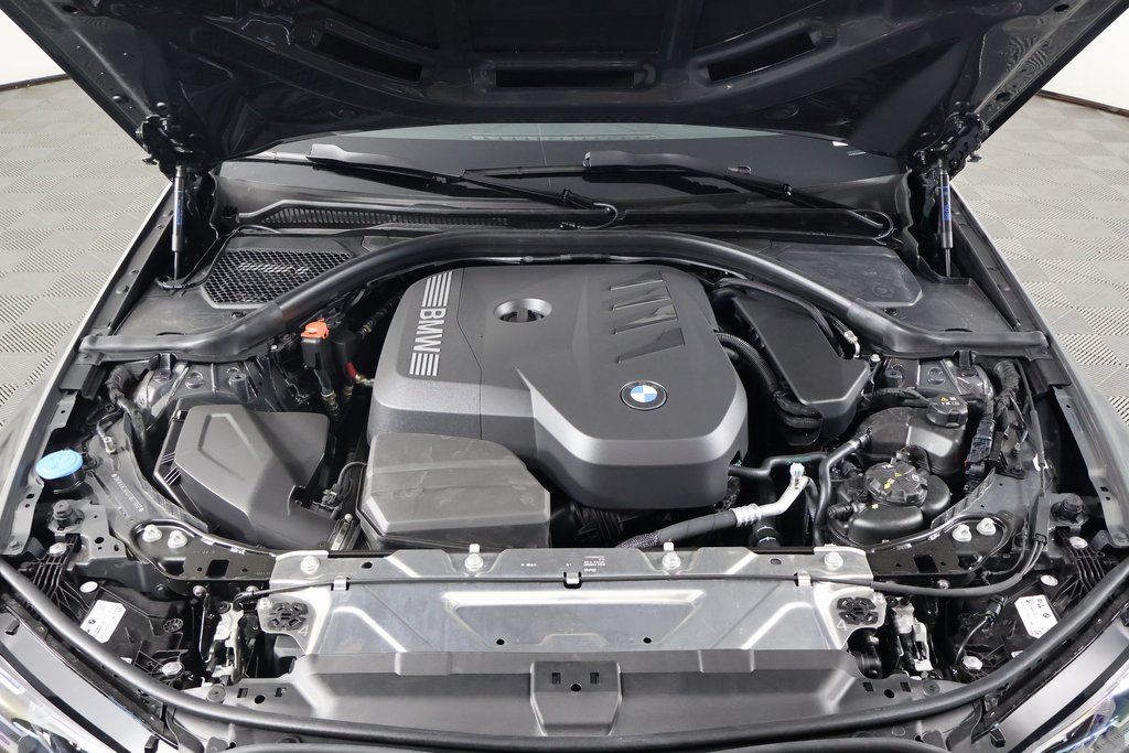 Thumbnail: 2026 BMW 3 Series - 9