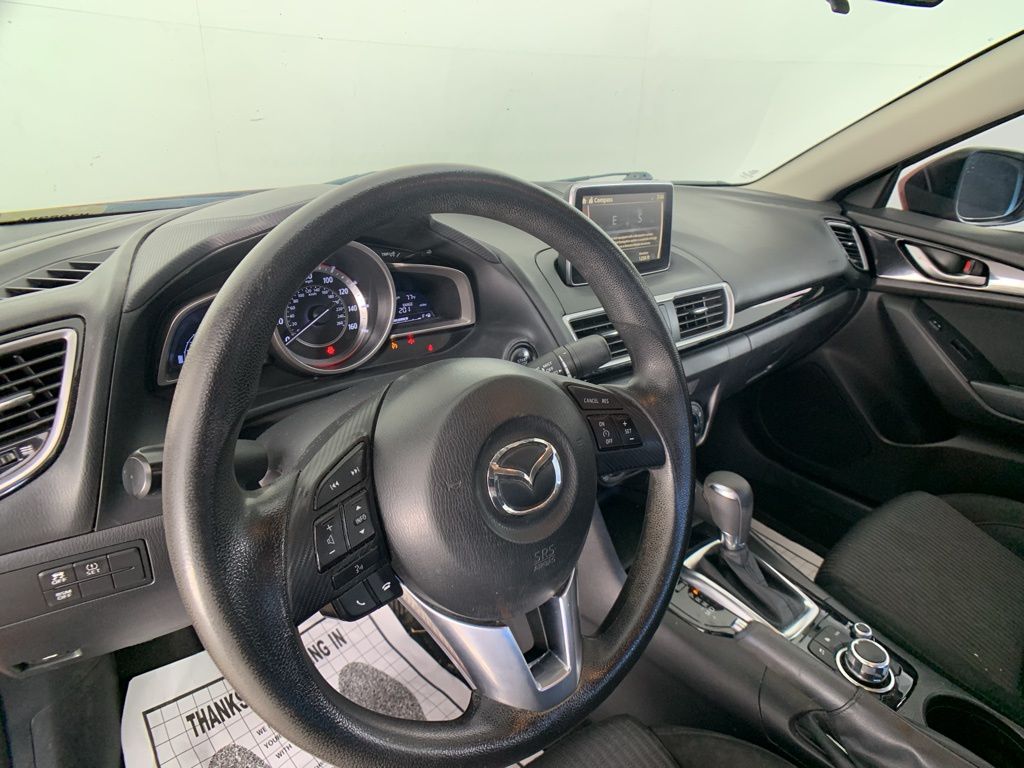 2016 Mazda Mazda3 i Sport 27