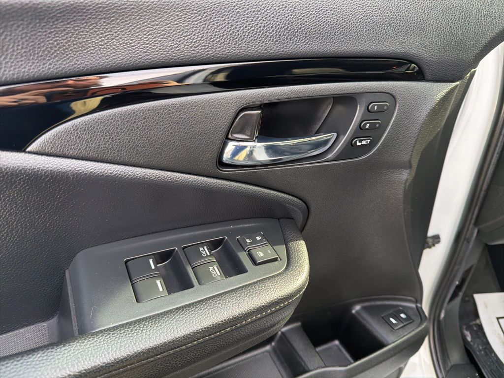 Thumbnail: 2021 Honda Pilot - 29