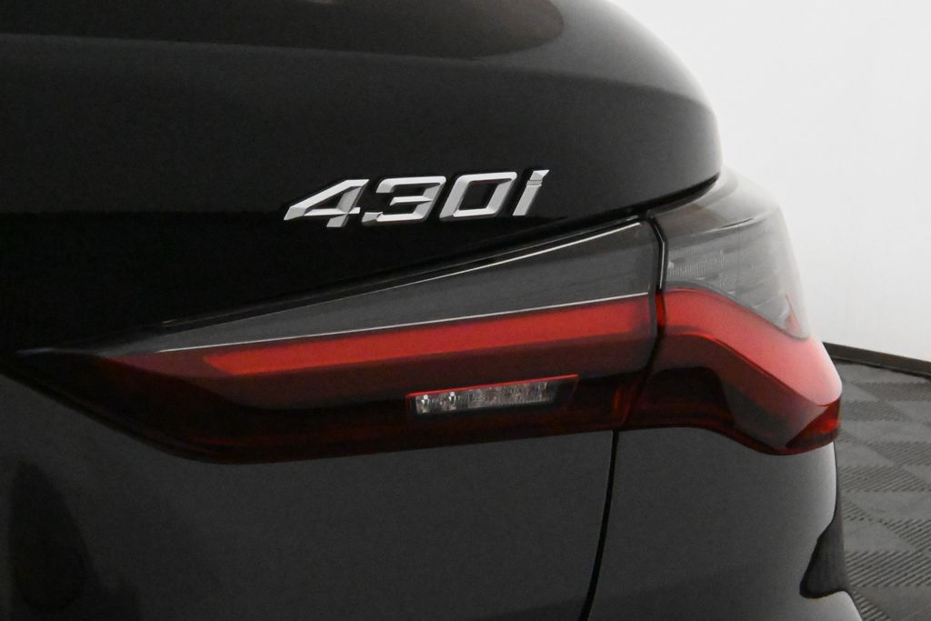 Thumbnail: 2022 BMW 4 Series - 21