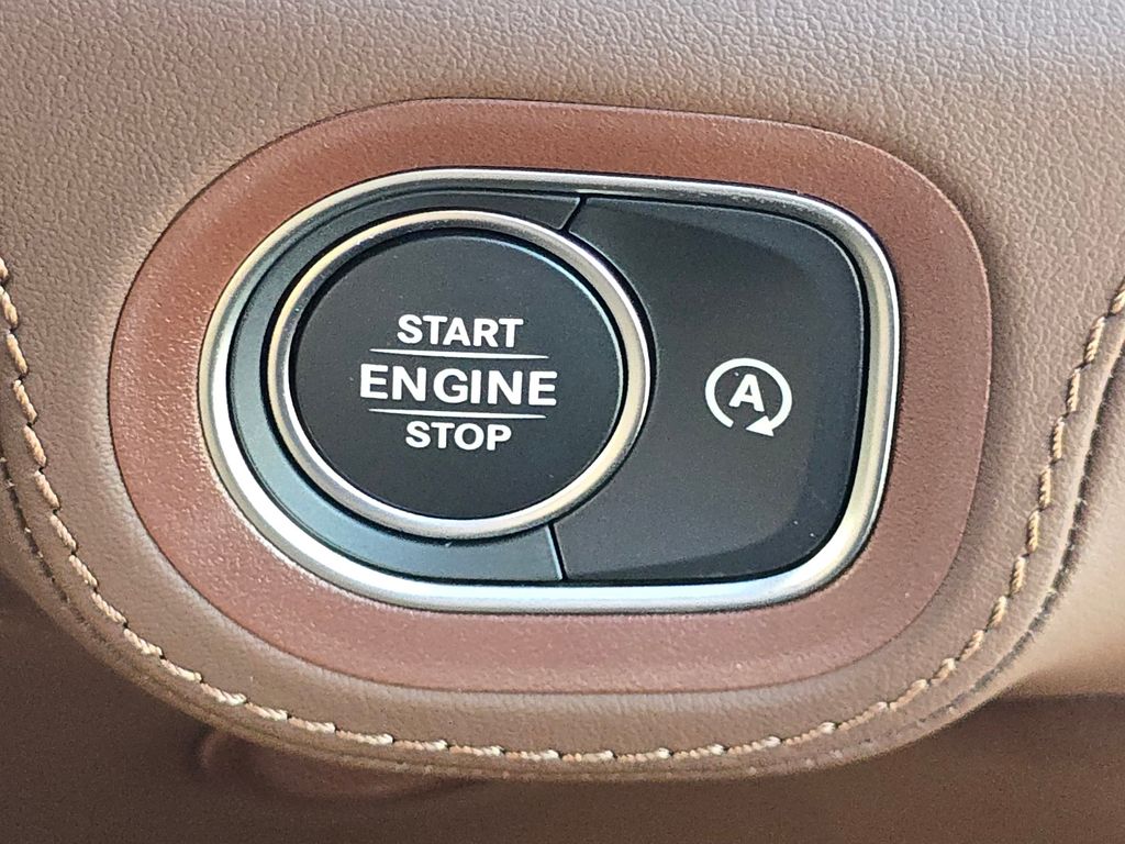New 2026 Silver Mercedes-Benz GLE 53 AMG® image 39
