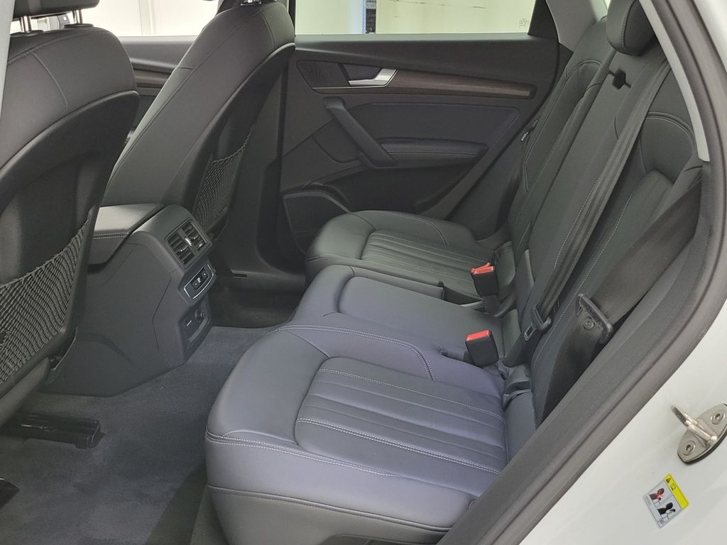 Thumbnail: 2023 Audi Q5 - 23