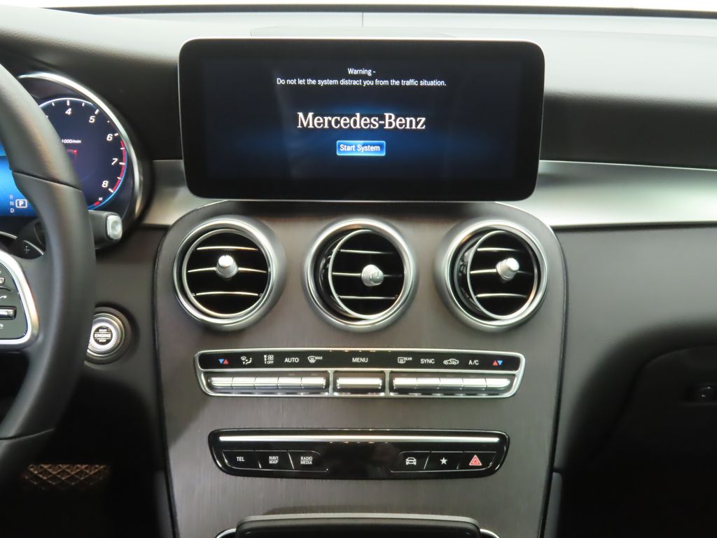 Thumbnail: 2022 Mercedes-Benz GLC - 14