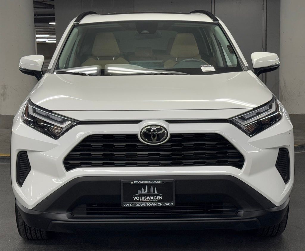 2022 Toyota RAV4 XLE 30