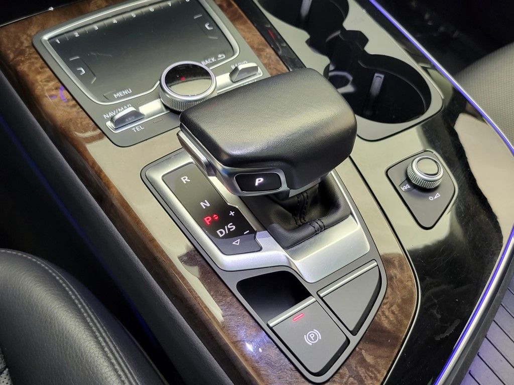 Thumbnail: 2018 Audi Q7 - 32
