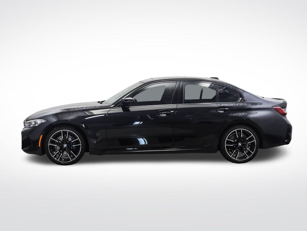 Thumbnail: 2023 BMW 3 Series - 2