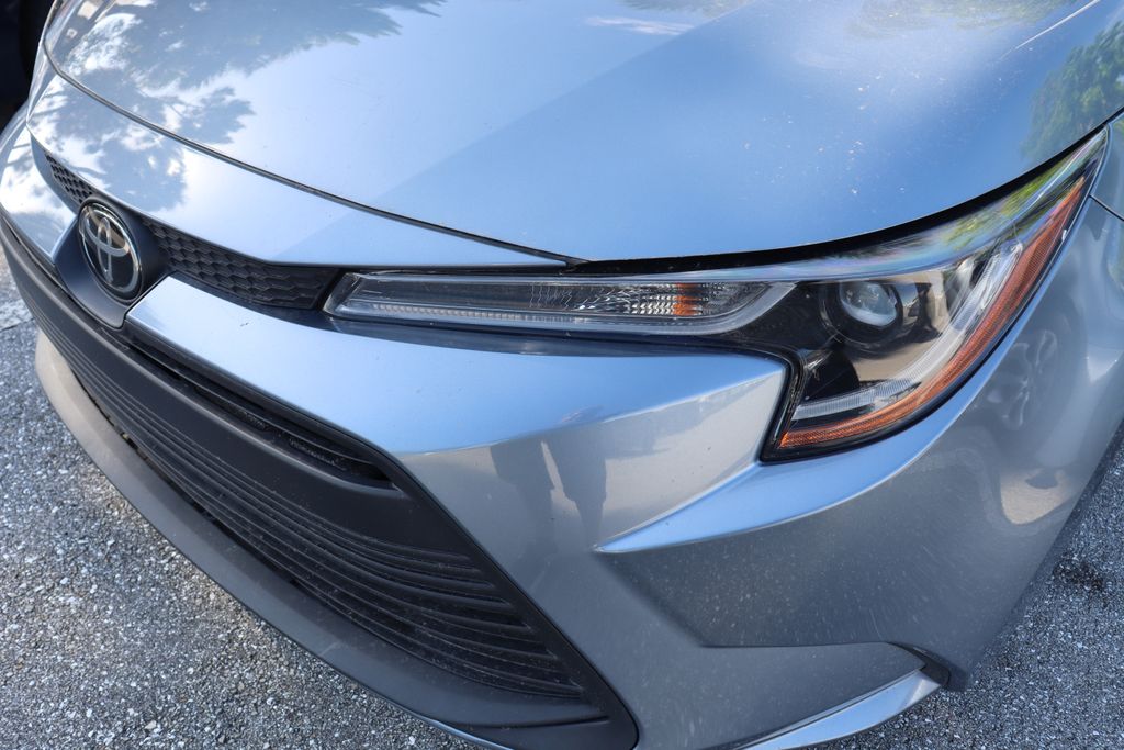2023 Toyota Corolla LE 3