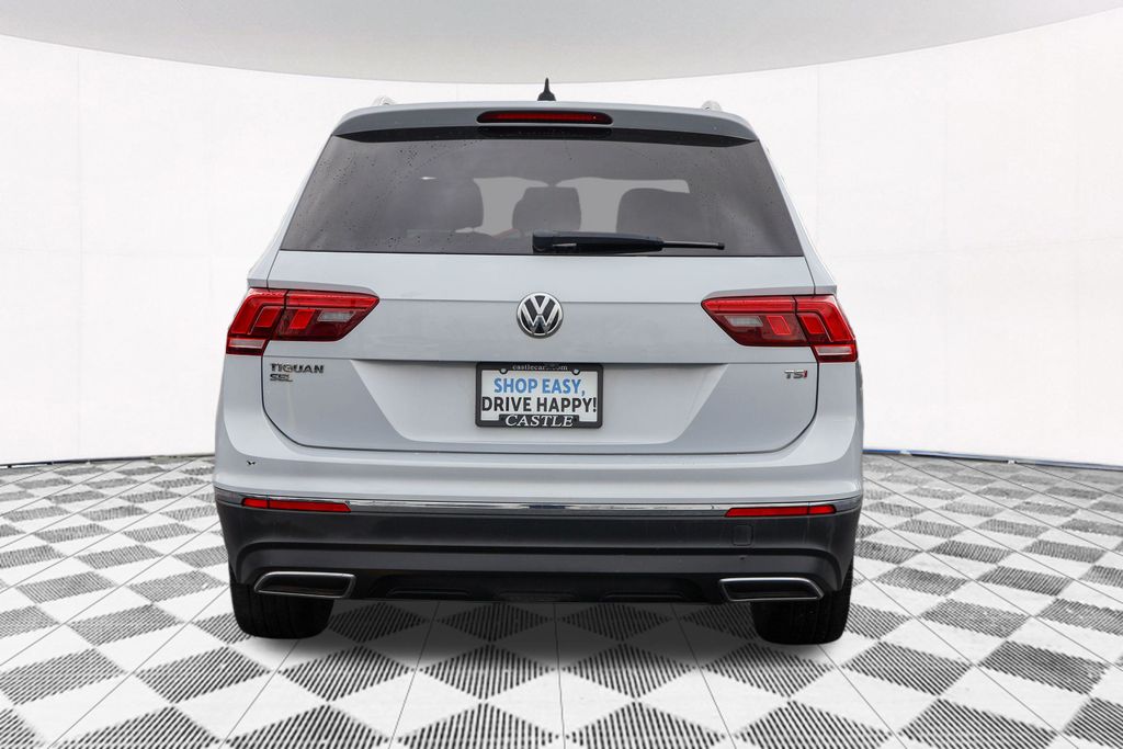 2018 Volkswagen Tiguan 2.0T SEL 10