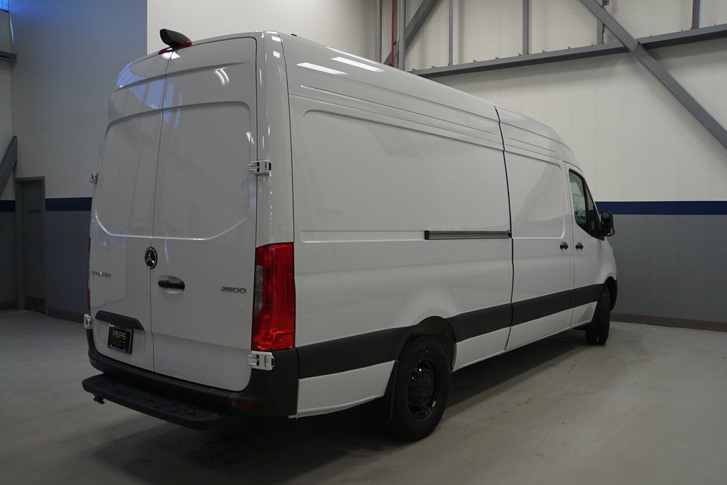 Sprinter Cargo Van 2500 High Roof w/170-Inch Wheelbase