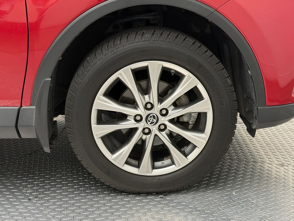 Thumbnail: 2017 Toyota RAV4 - 11