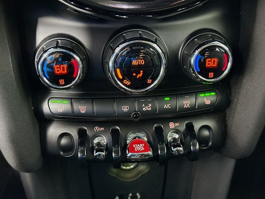 Thumbnail: 2017 MINI Cooper - 16