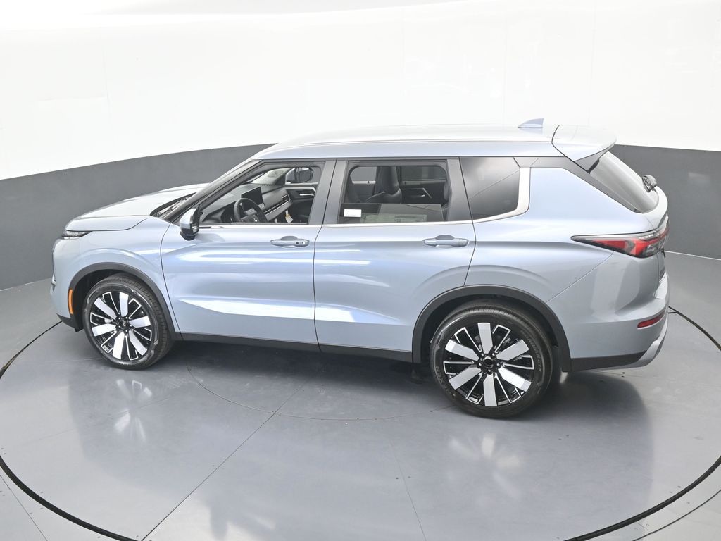 New 2026 Gray Mitsubishi SE image 59