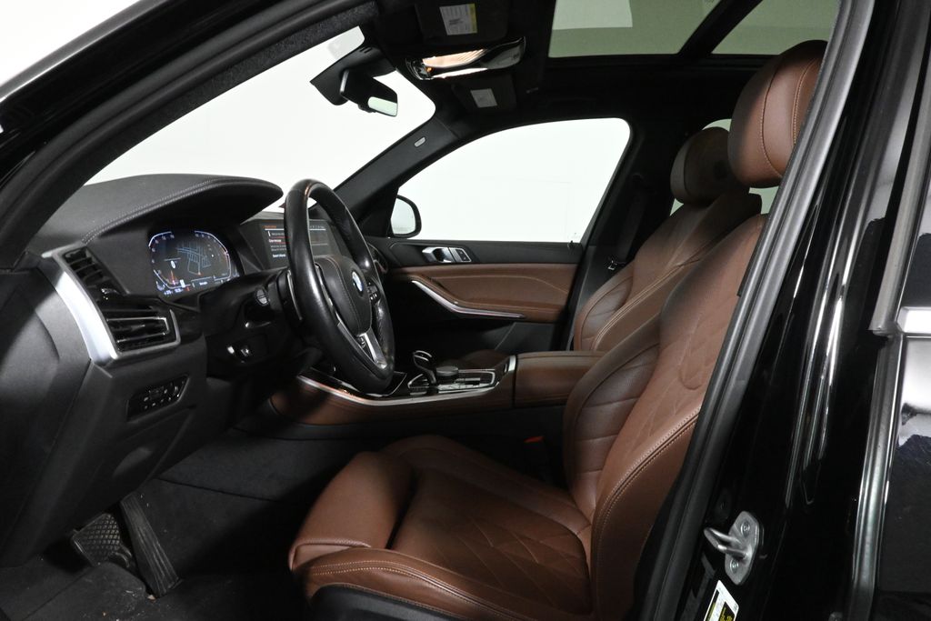 Thumbnail: 2023 BMW X5 - 3