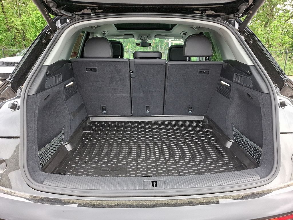 2024 Audi Q5 Premium 30