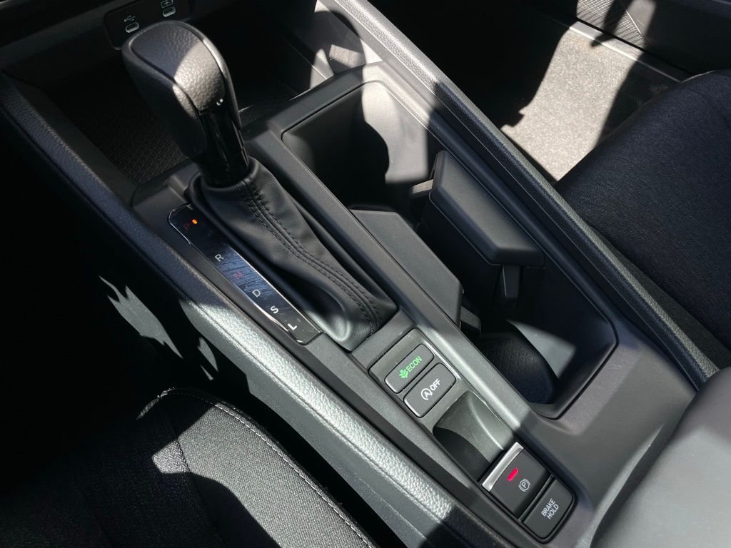 2025 Honda Accord SE 19