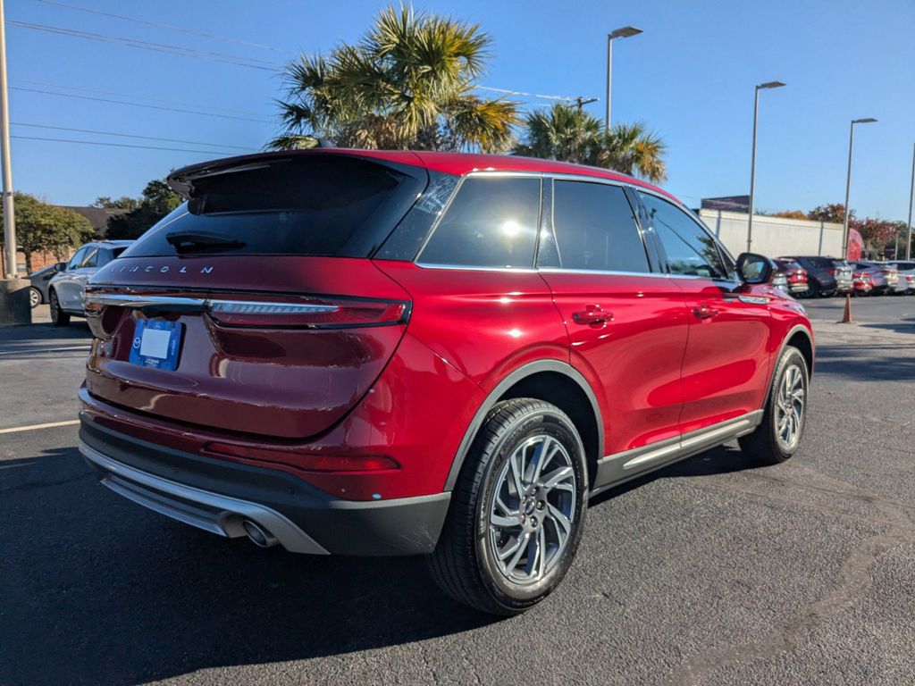 2025 Lincoln Corsair Premiere