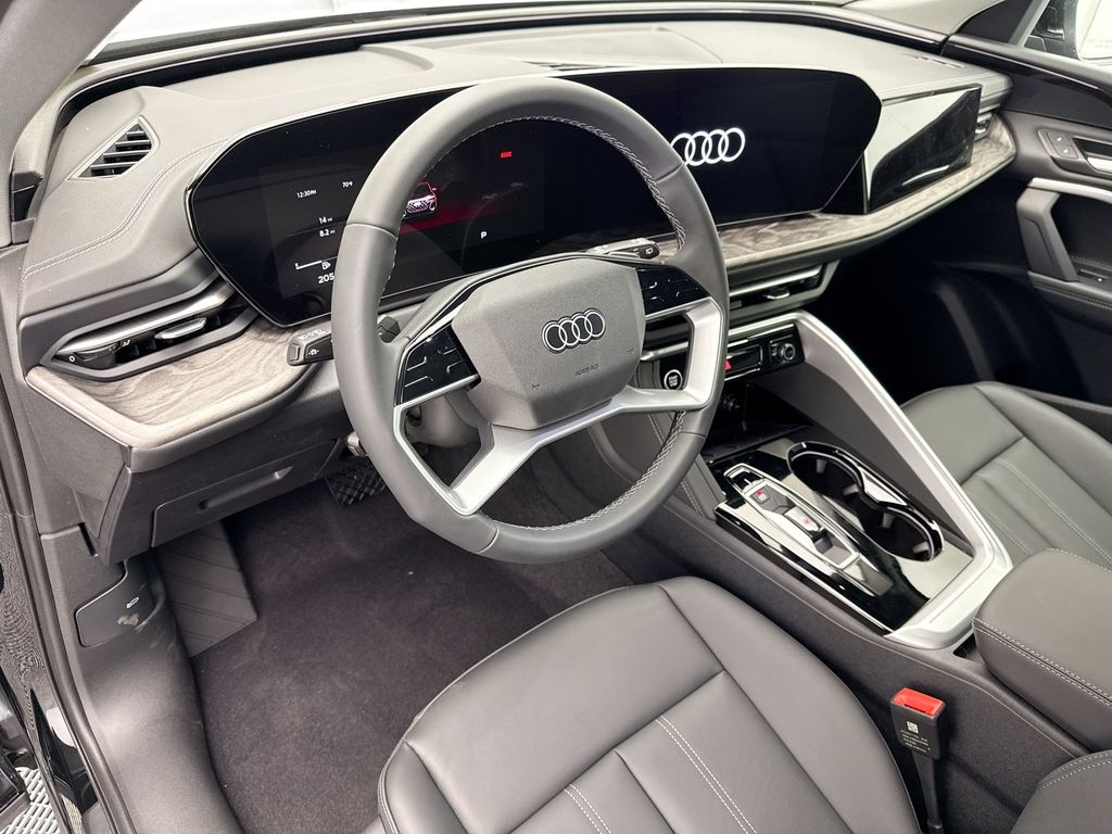 Thumbnail: 2025 Audi Q5 - 9