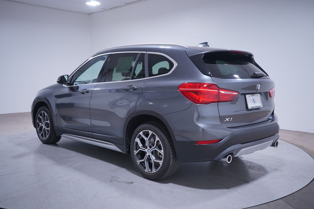 2022 BMW X1 sDrive28i 3