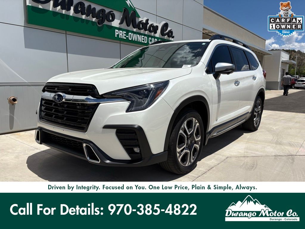 2023 Subaru Ascent Touring's photo